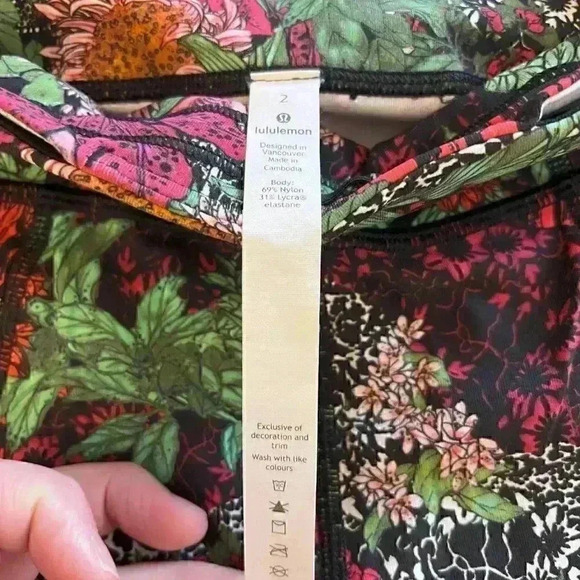 Lululemon Speed Up Legging-Size 2 - Picture 3 of 3